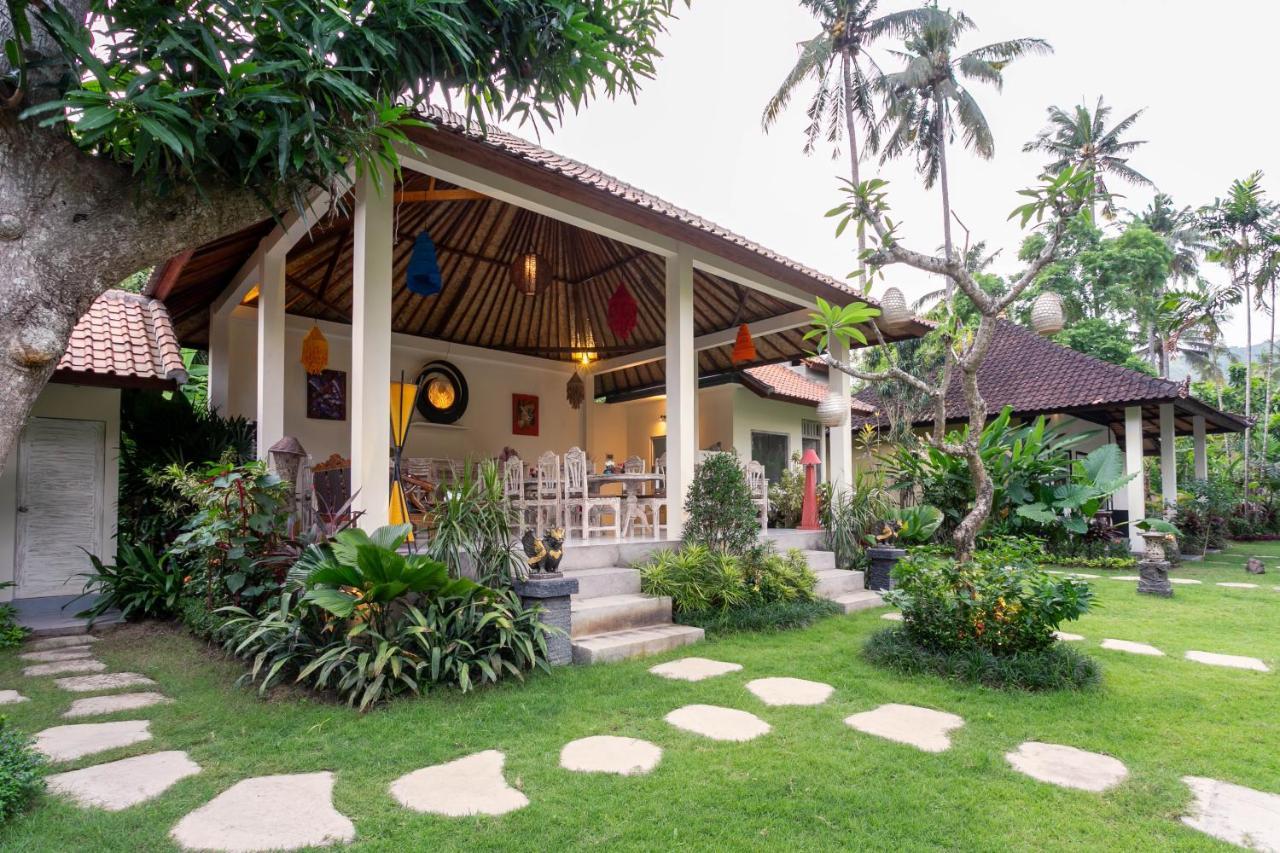 Utama Villas Beach Front Candidasa 외부 사진